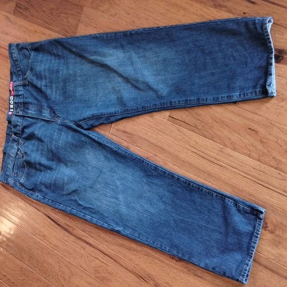 IZOD 44X30 Relaxed Fit Jeans - Picture 4 of 8